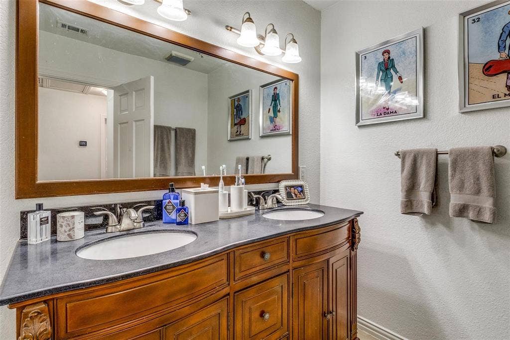 3732 Seguin Drive, Dallas, TX 75220 3732 Seguin Drive, Dallas, TX 75220