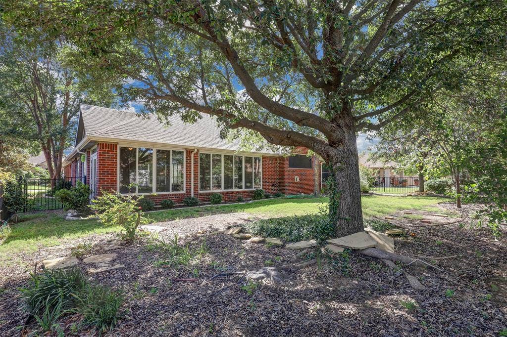 10208 Soriano Street, Denton, TX 76207 10208 Soriano Street, Denton, TX 76207