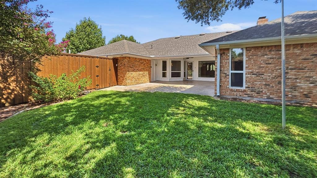 3526 S Echo Trail, Plano, TX 75023 Gorgeous Fence