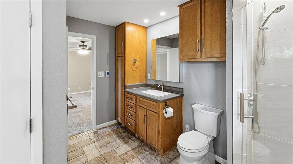 3526 S Echo Trail, Plano, TX 75023 Primary Bath