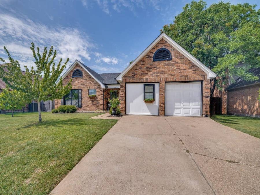 Property photo for 8421 Liberty Lane, Rowlett, TX