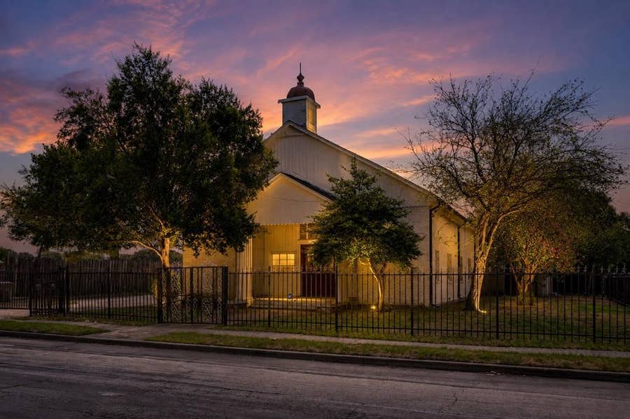 Property photo for 2602 Kings, Dallas, TX