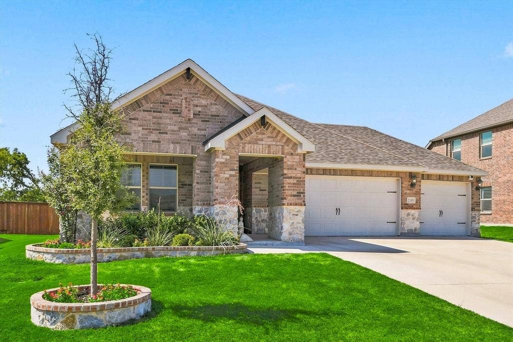 2109 Draco Drive, Haslet, TX 76052 2109 Draco Drive, Haslet, TX 76052