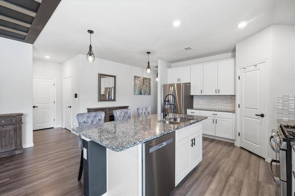 2109 Draco Drive, Haslet, TX 76052 2109 Draco Drive, Haslet, TX 76052