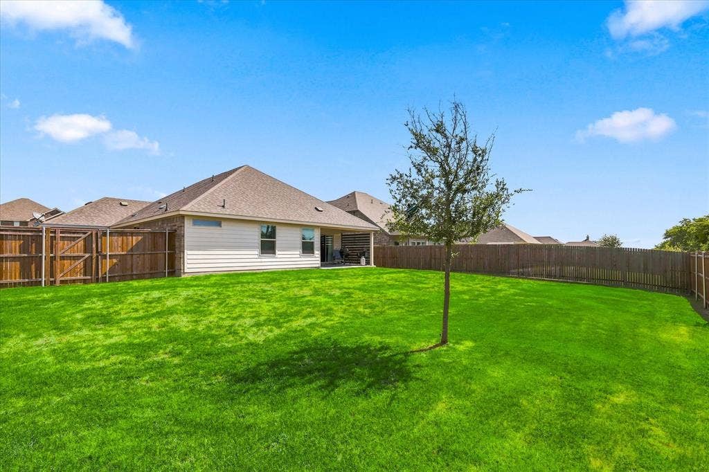 2109 Draco Drive, Haslet, TX 76052 2109 Draco Drive, Haslet, TX 76052