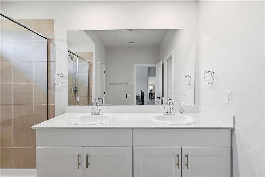 2109 Draco Drive, Haslet, TX 76052 2109 Draco Drive, Haslet, TX 76052