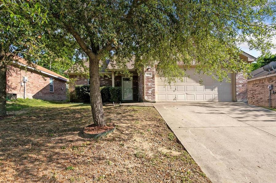 Property photo for 1446 Sax Leigh Drive, Dallas, TX