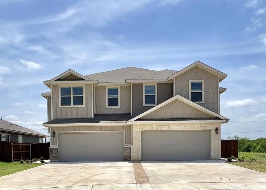 Property photo for 604 Harvest Moon Drive, Venus, TX
