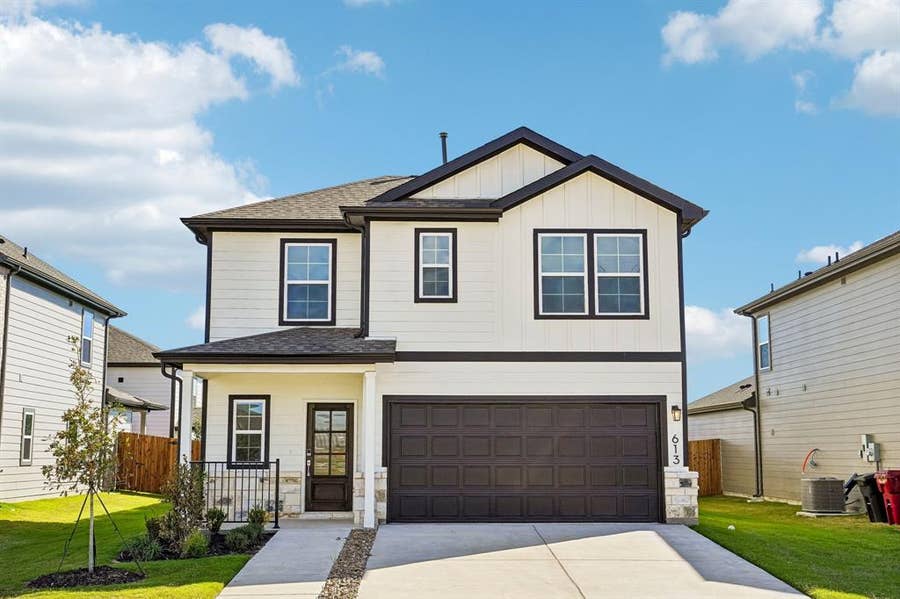 Property photo for 613 Teardrop Court, Royse City, TX