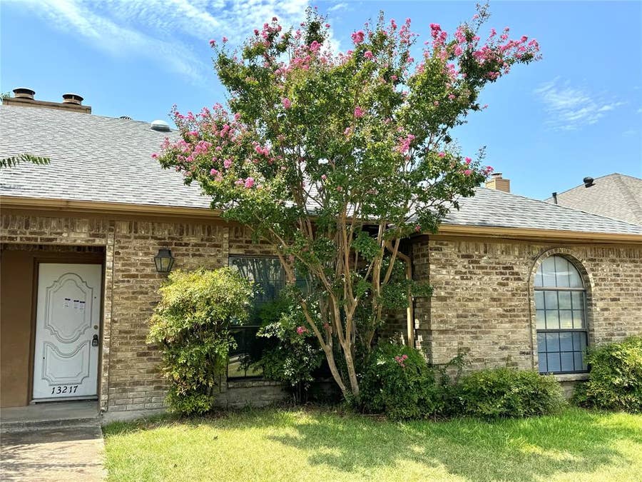 Property photo for 13217 Fall Manor, Dallas, TX