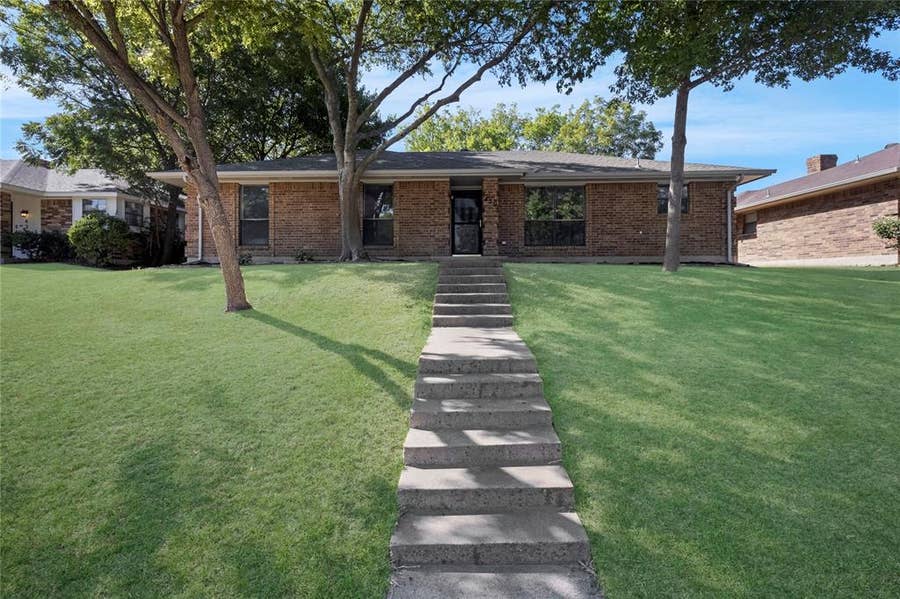 Property photo for 430 Timberline Drive, Duncanville, TX