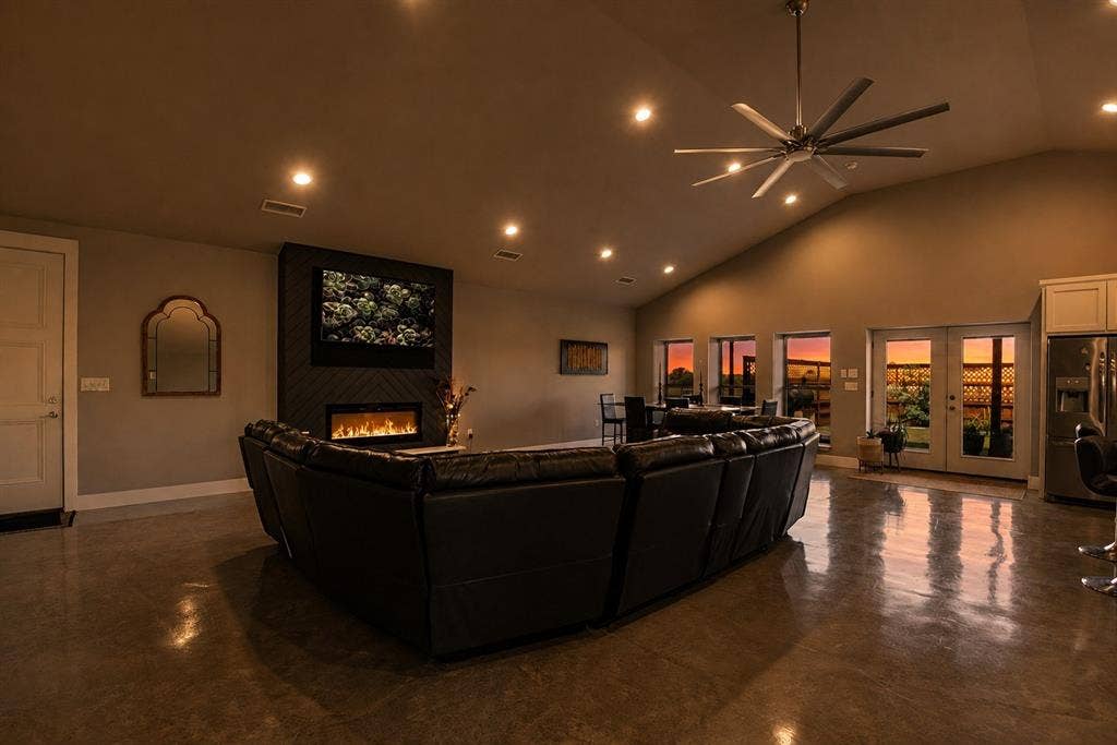620 Ewing Road, Ferris, TX 75125 Living, Dining room.