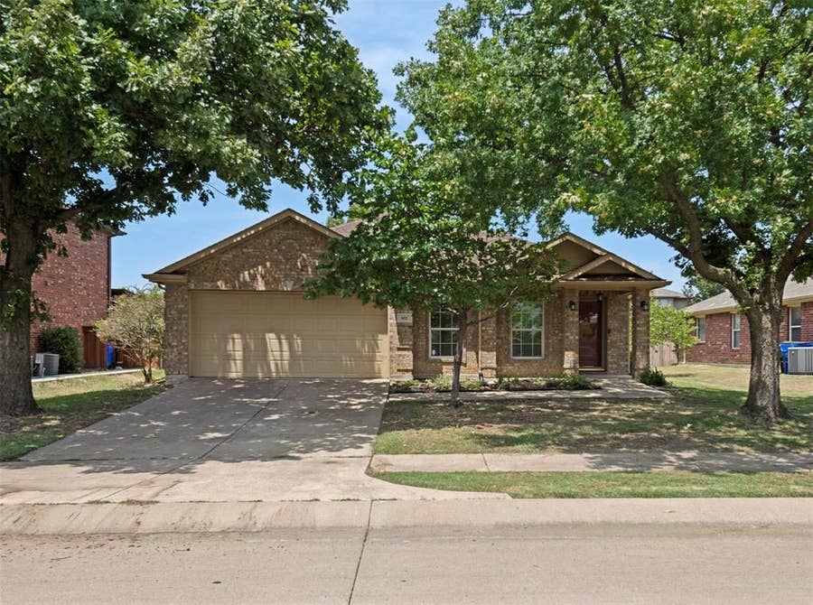 Property photo for 602 Berry Trail, Forney, TX
