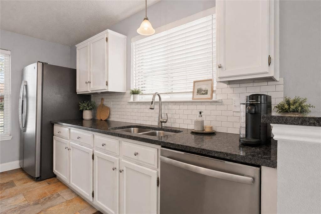 1518 Sunflower Drive, Allen, TX 75002 virtually staged