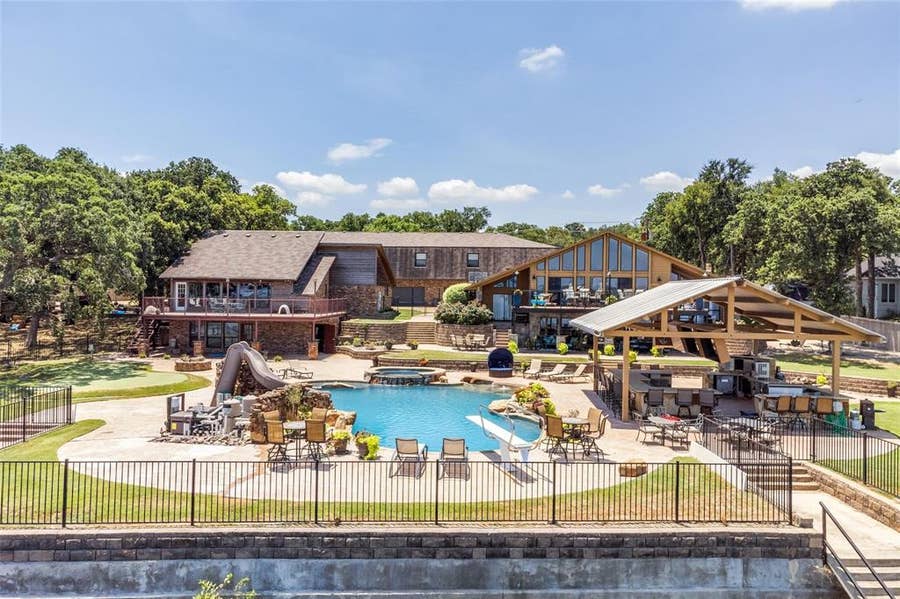 Property photo for 6600 Wells Burnett Road, Fort Worth, TX