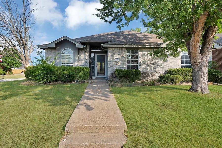 Property photo for 2137 Emerald Oaks, Mesquite, TX