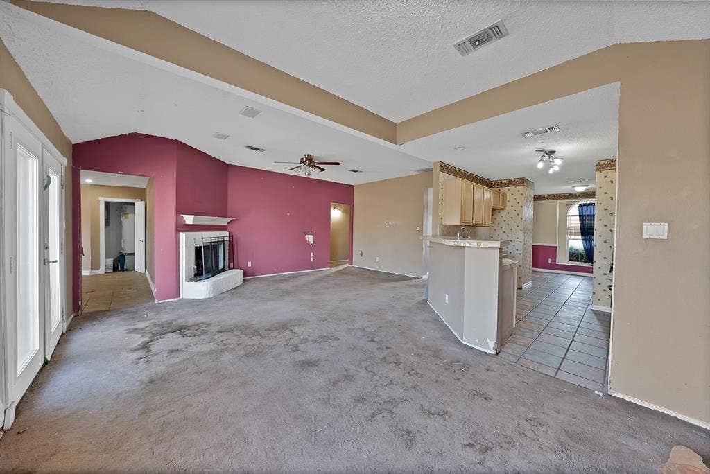 2137 Emerald Oaks, Mesquite, TX 75181 2137 Emerald Oaks, Mesquite, TX 75181