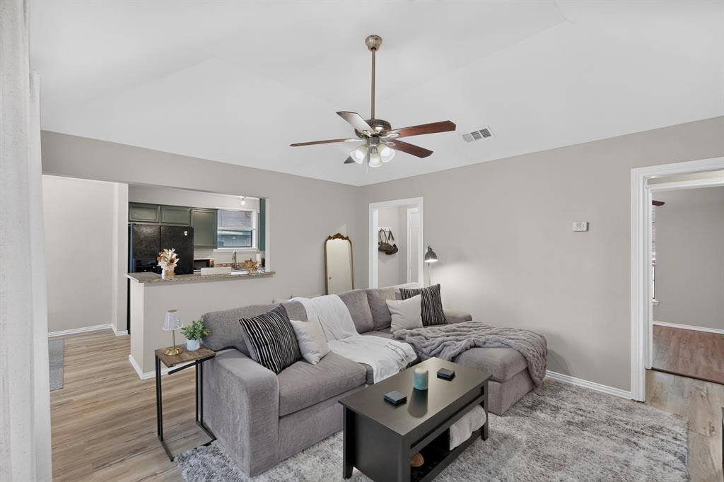 579 Trout Street, Rockwall, TX 75032 579 Trout Street, Rockwall, TX 75032