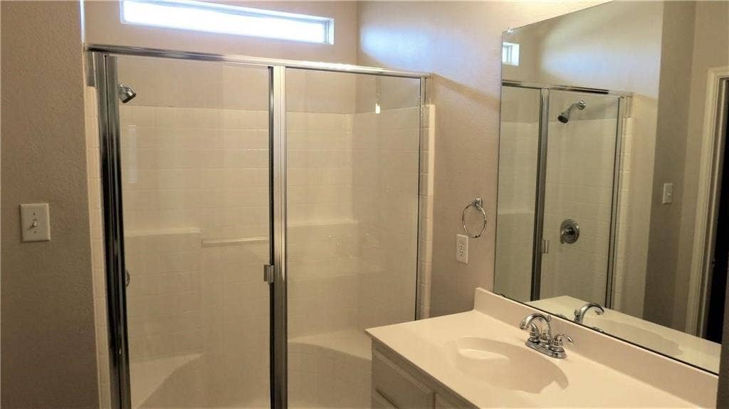 8004 Ranchvale Lane, Arlington, TX 76002 8004 Ranchvale Lane, Arlington, TX 76002
