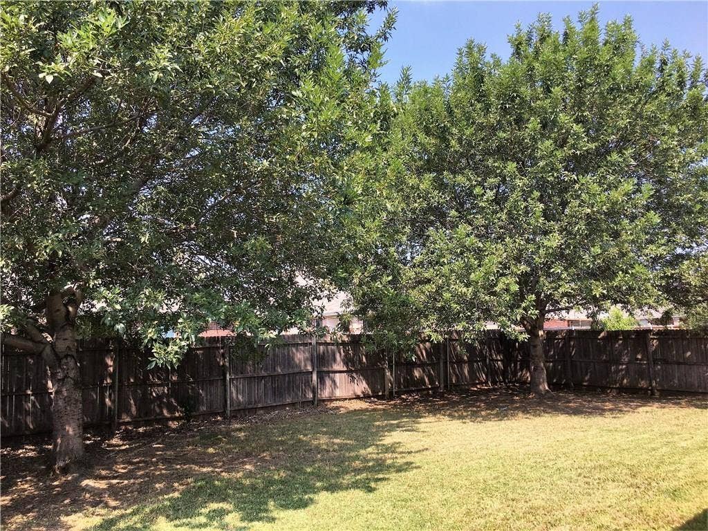 8004 Ranchvale Lane, Arlington, TX 76002 8004 Ranchvale Lane, Arlington, TX 76002