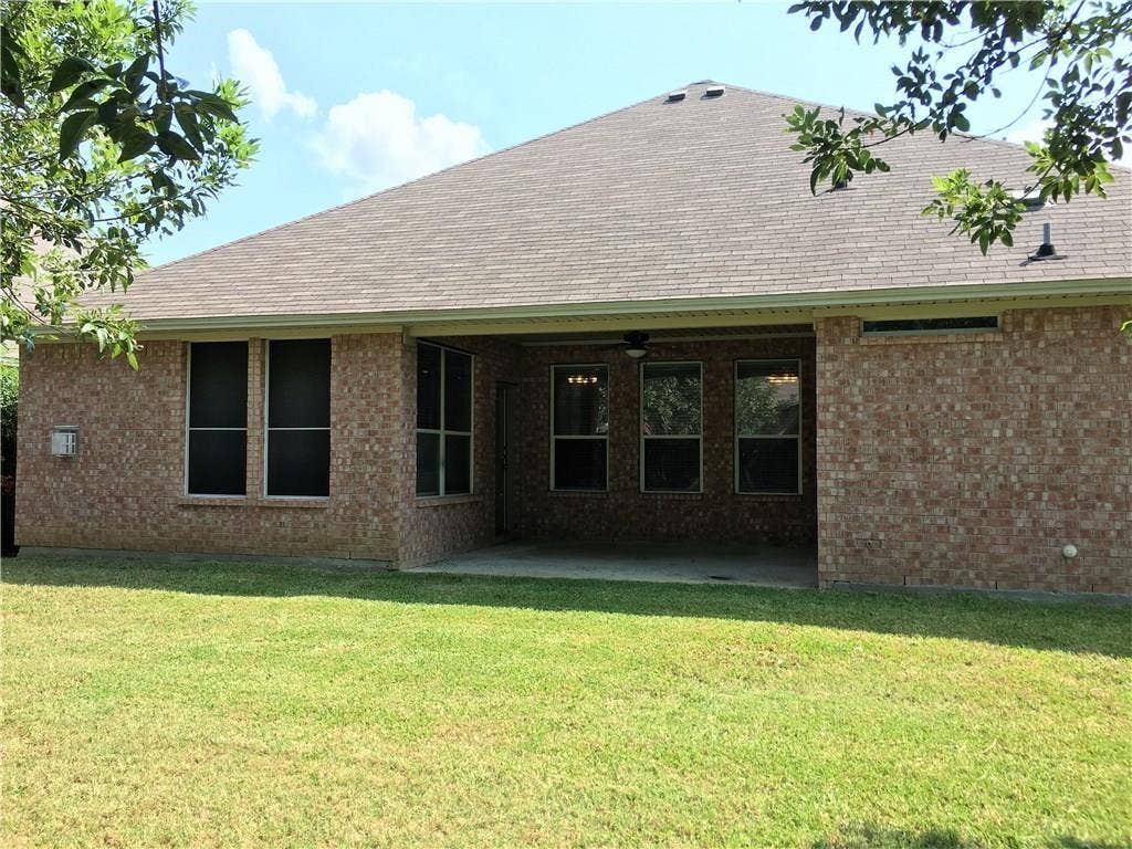 8004 Ranchvale Lane, Arlington, TX 76002 8004 Ranchvale Lane, Arlington, TX 76002