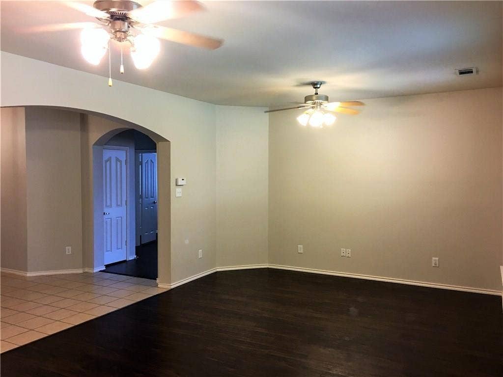 8004 Ranchvale Lane, Arlington, TX 76002 8004 Ranchvale Lane, Arlington, TX 76002