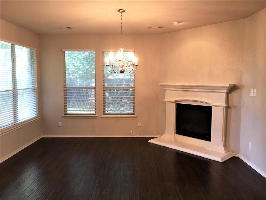 8004 Ranchvale Lane, Arlington, TX 76002 8004 Ranchvale Lane, Arlington, TX 76002