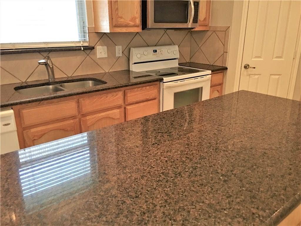 8004 Ranchvale Lane, Arlington, TX 76002 8004 Ranchvale Lane, Arlington, TX 76002