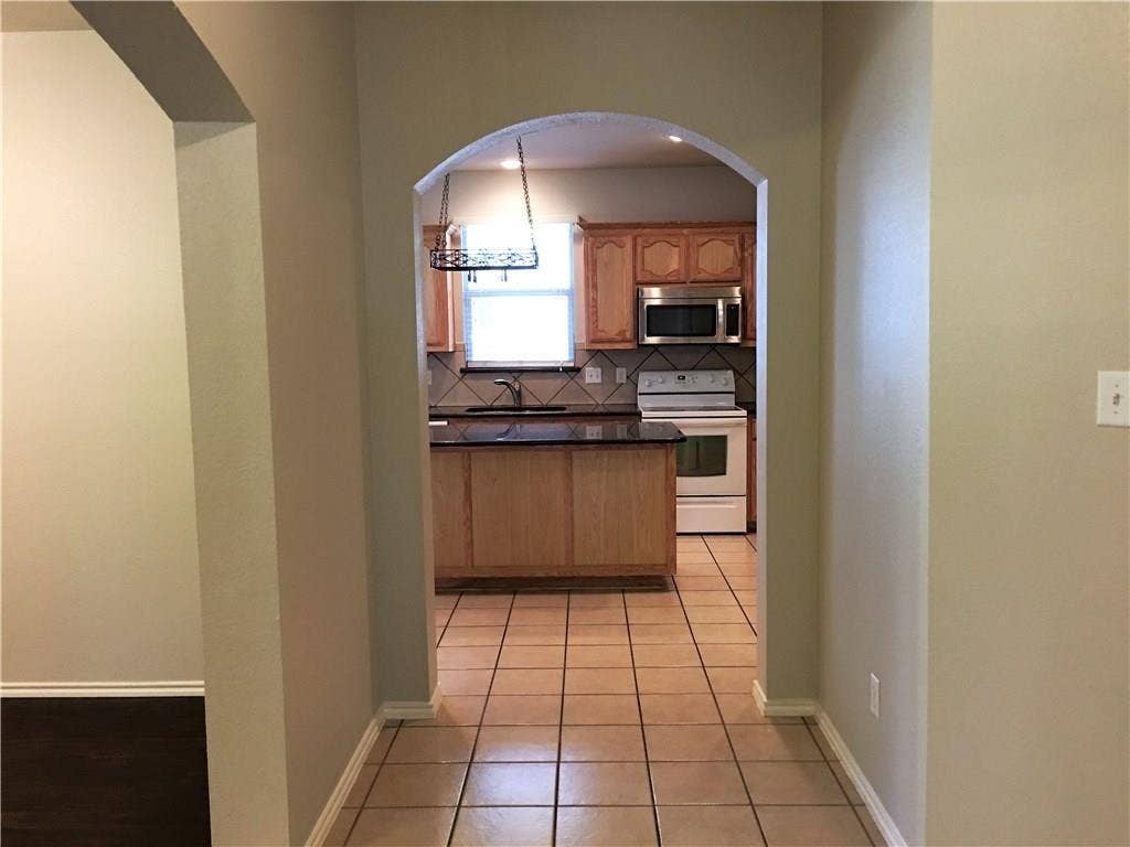 8004 Ranchvale Lane, Arlington, TX 76002 8004 Ranchvale Lane, Arlington, TX 76002