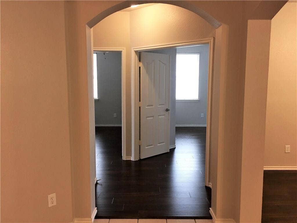 8004 Ranchvale Lane, Arlington, TX 76002 8004 Ranchvale Lane, Arlington, TX 76002