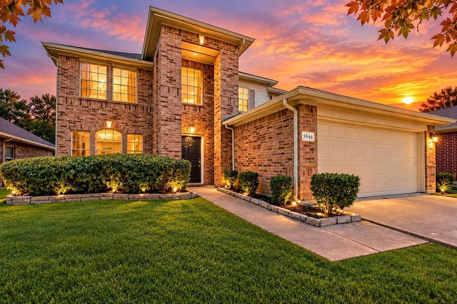 Property photo for 5946 Harbor Glen Drive, Dallas, TX
