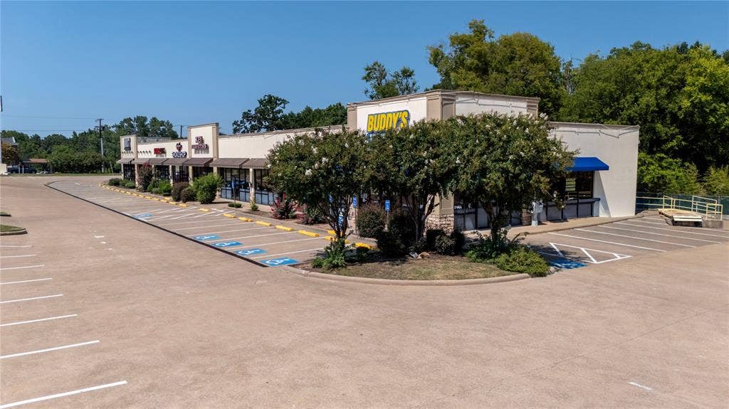 210/220 CRESTWAY Drive, Athens, TX 75751 210/220 CRESTWAY Drive, Athens, TX 75751