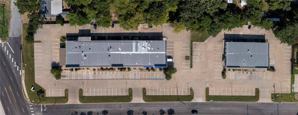210/220 CRESTWAY Drive, Athens, TX 75751 210/220 CRESTWAY Drive, Athens, TX 75751