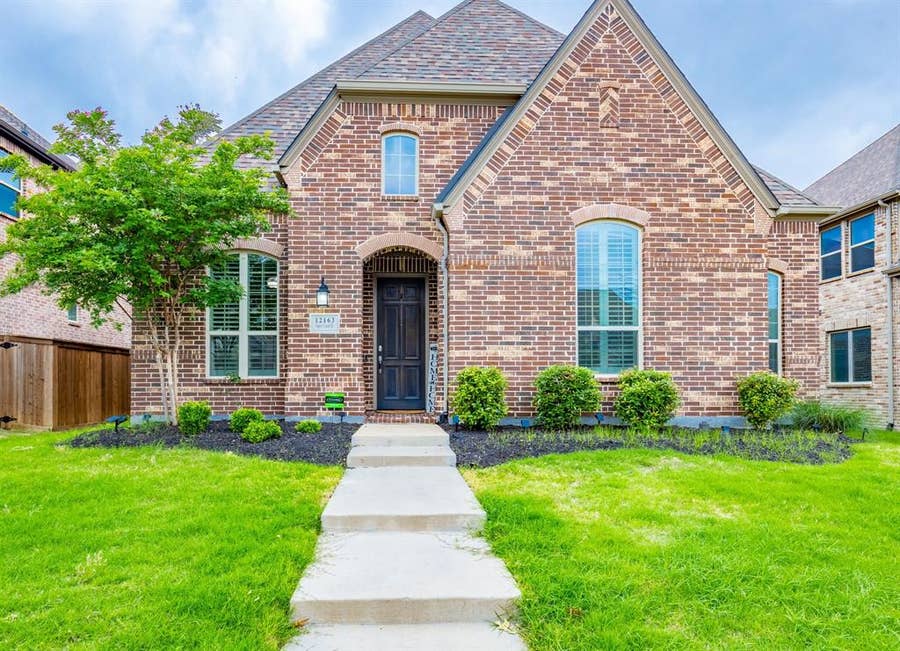 Property photo for 12163 Curry Creek Drive, Frisco, TX