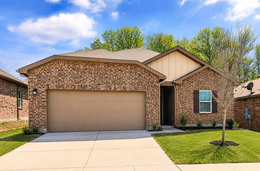 Property photo for 724 Crestridge Drive, Lavon, TX