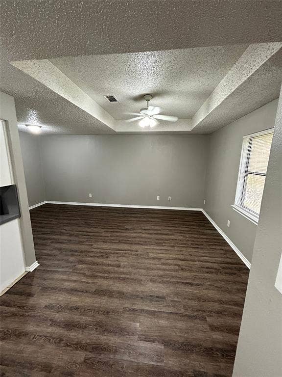 404 Jordan Lane, Arlington, TX 76012 404 Jordan Lane, Arlington, TX 76012