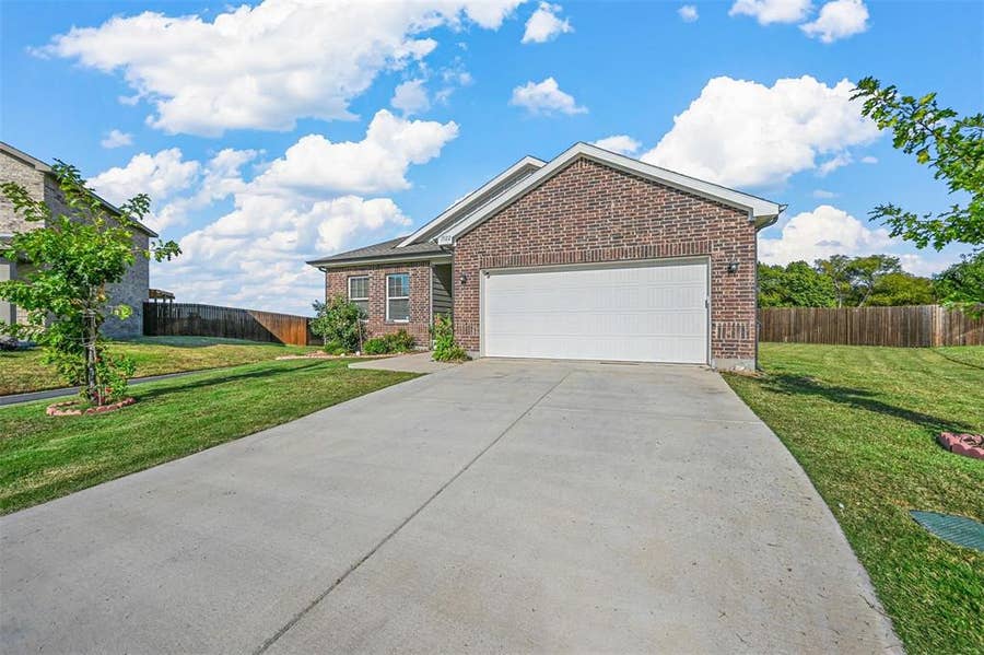 Property photo for 1922 Rodeo Drive, Anna, TX
