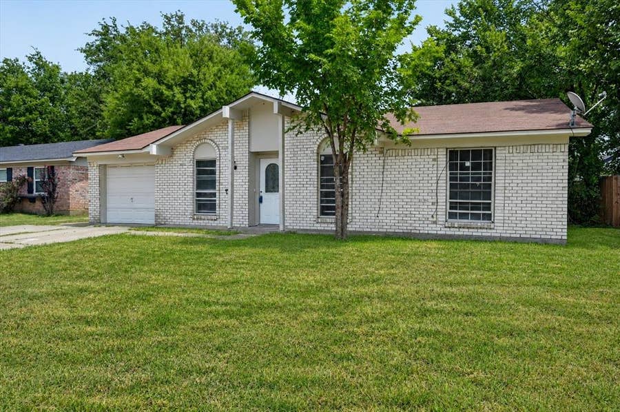 Property photo for 1123 Venus Street, Cedar Hill, TX