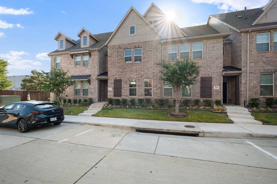 Property photo for 393 Blackthorne Drive, Plano, TX
