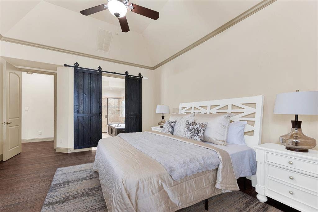 7013 BROOK FOREST Circle, Plano, TX 75024 High-set ceilings meet an expansive entryway that establishes a quiet, private buffer from the rest of the home. Experience complete seclusion at the end of a busy day, unplugging in your own calm sanctuary.