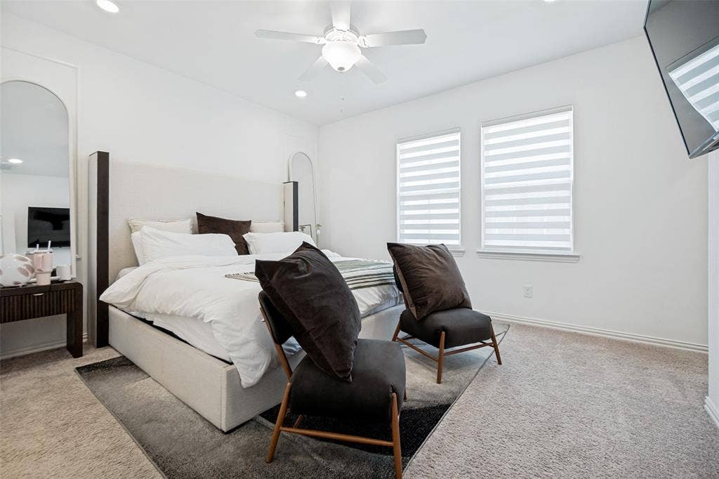 7536 Laburnam Road, Dallas, TX 75228 White walls complement the light-toned carpeting