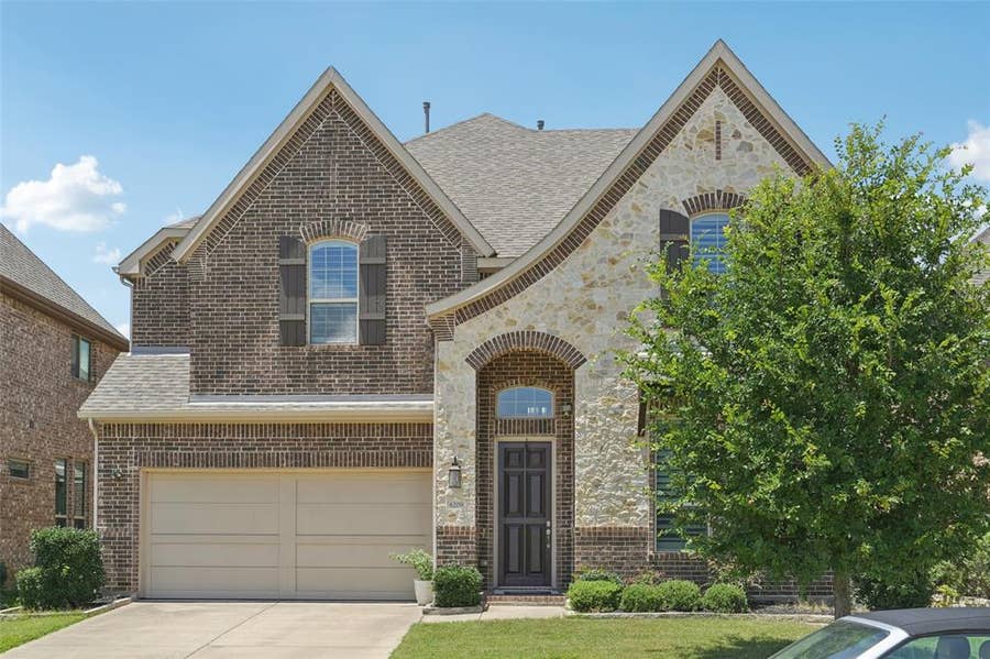 Property photo for 6209 Verbena Lane, Irving, TX