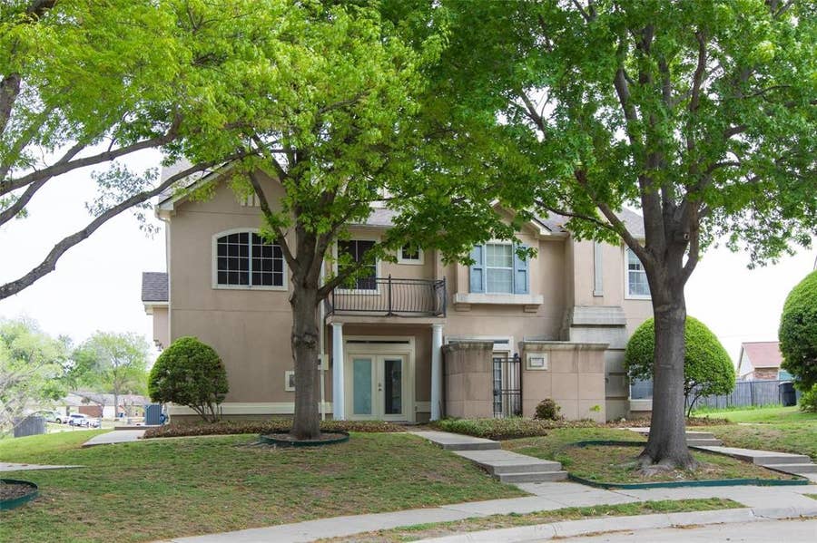 Property photo for 609 Regency Drive, Allen, TX