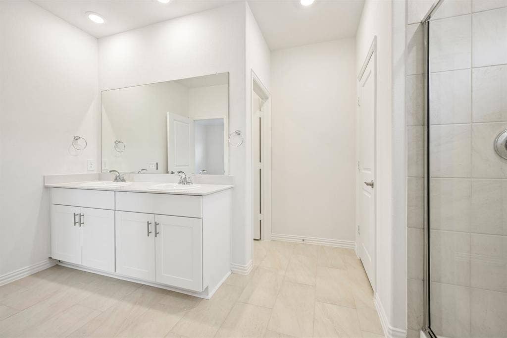 2130 Longchamp Lane, Seagoville, TX 75159 Photo is not of the actual home, but is an inspirational photo of builder’s model home and may depict options, furnishings, and/or decorator features that are not included.