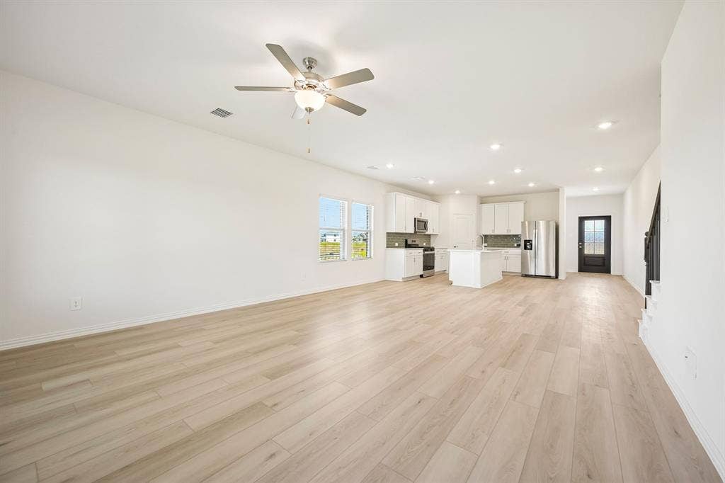 2130 Longchamp Lane, Seagoville, TX 75159 Photo is not of the actual home, but is an inspirational photo of builder’s model home and may depict options, furnishings, and/or decorator features that are not included.