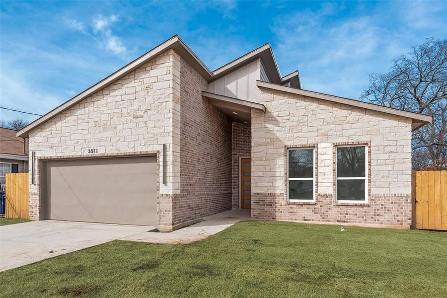 Property photo for 3811 Aransas Street, Dallas, TX
