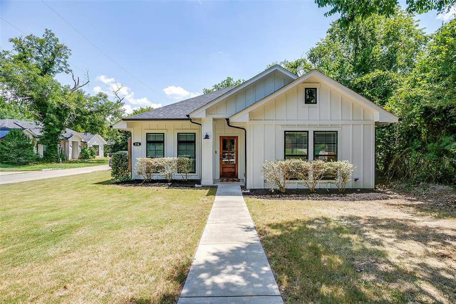 Property photo for 114 Tuggle Street, Waxahachie, TX