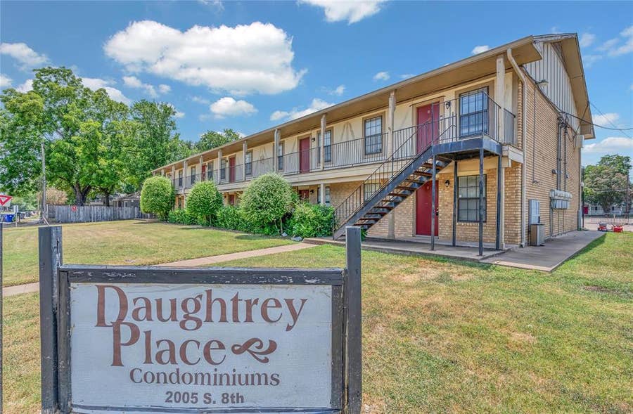 Property photo for 2005 S 8th Street, Waco, TX