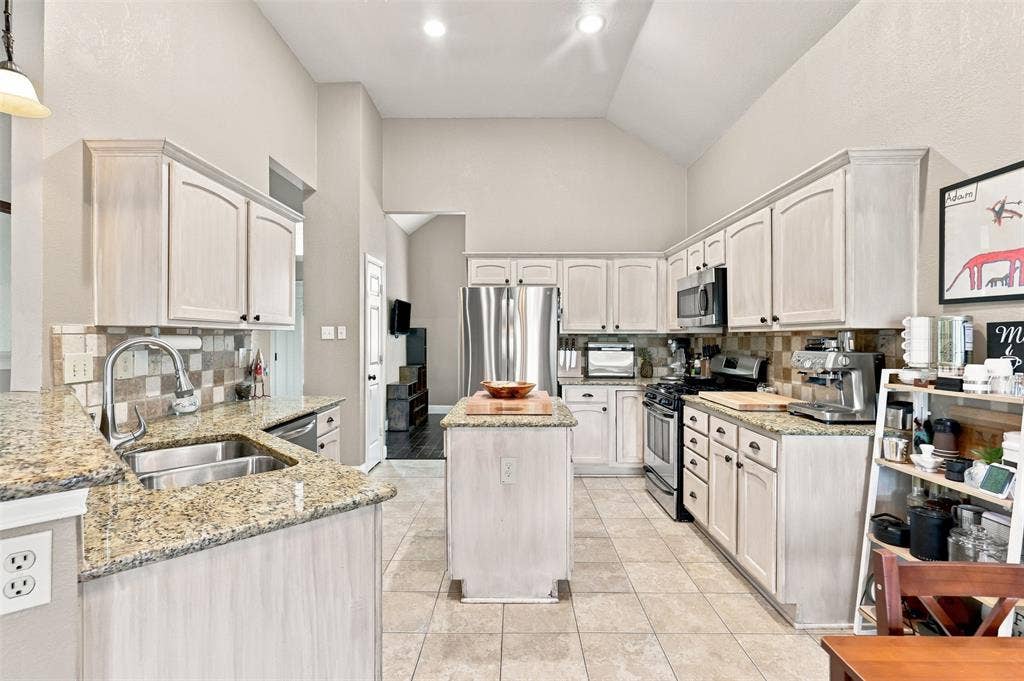 3421 Galaway Bay Drive, Grand Prairie, TX 75052 3421 Galaway Bay Drive, Grand Prairie, TX 75052