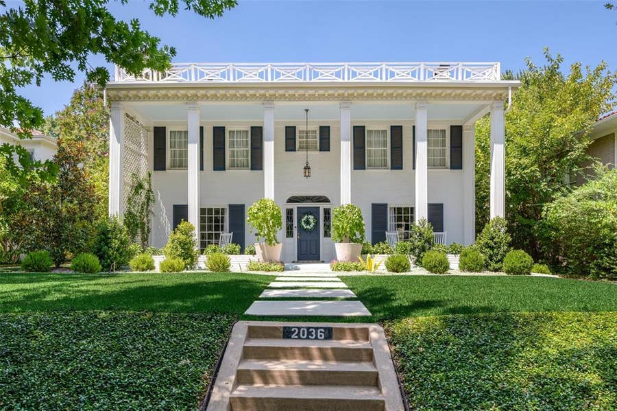 Property photo for 2036 Windsor Place, Fort Worth, TX